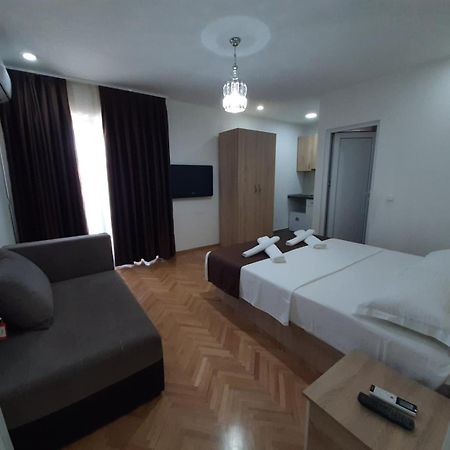 Villa Deea Ohrid Bagian luar foto