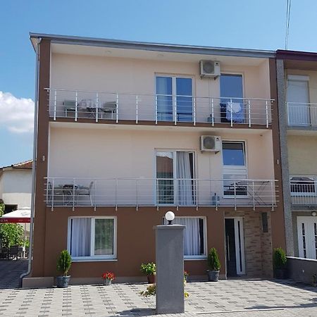 Villa Deea Ohrid Bagian luar foto