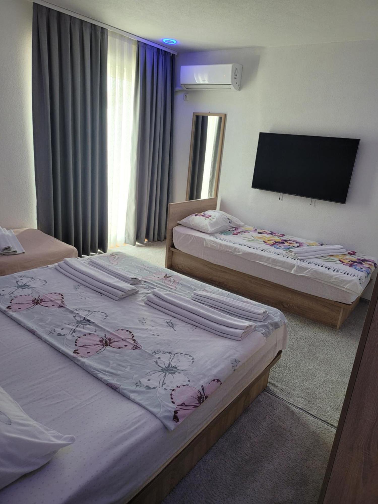 Villa Deea Ohrid Bagian luar foto